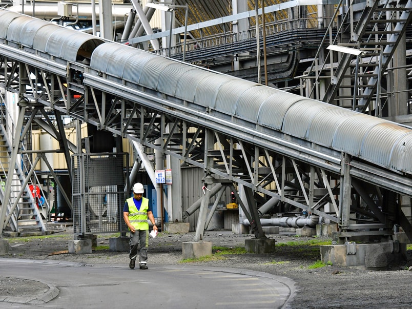 An inspection patrol at the Bois-Rouge plant © Jérôme Boyer